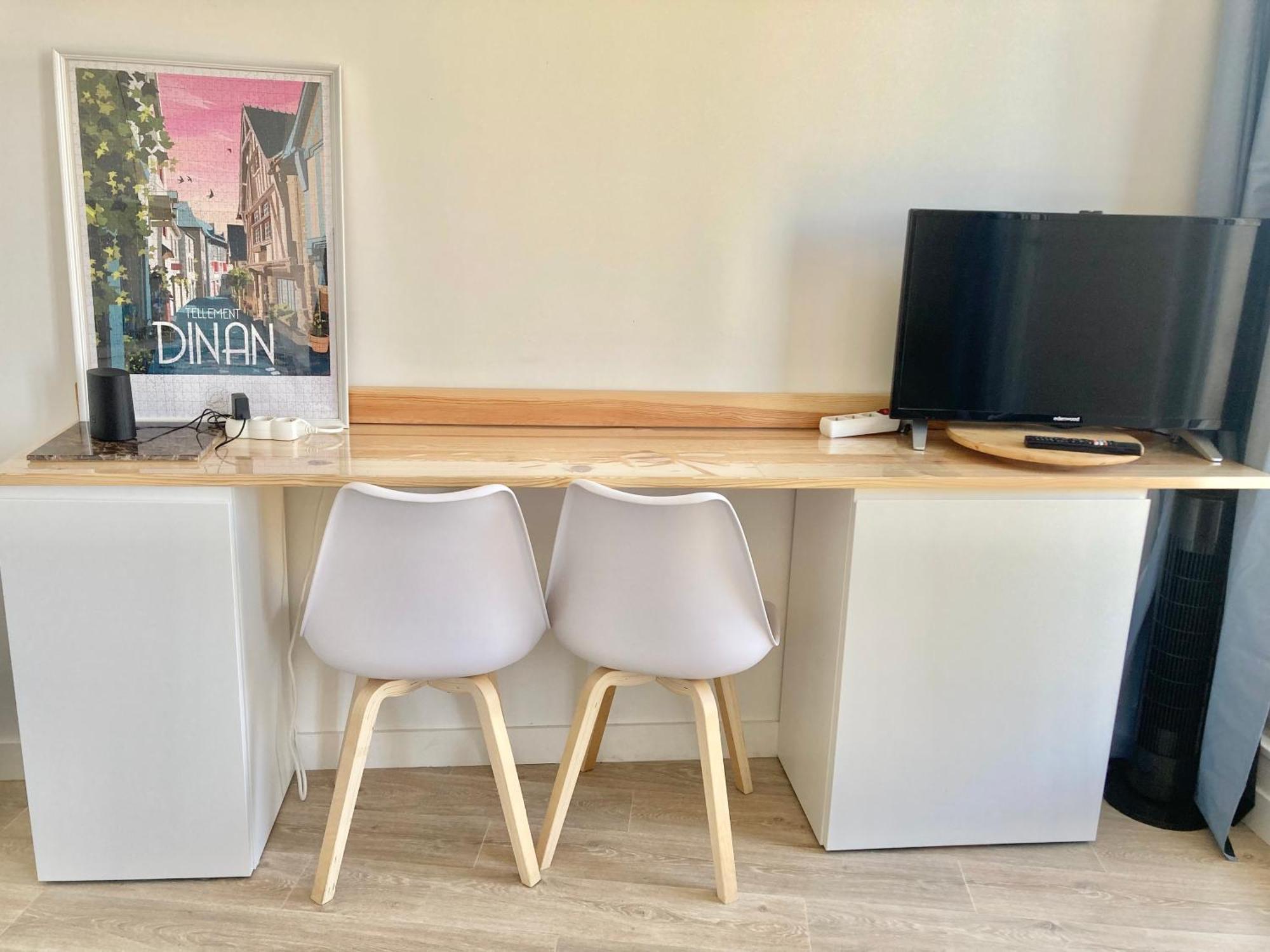 La Belle Consigne - Appartements Dinan Centre Gare المظهر الخارجي الصورة