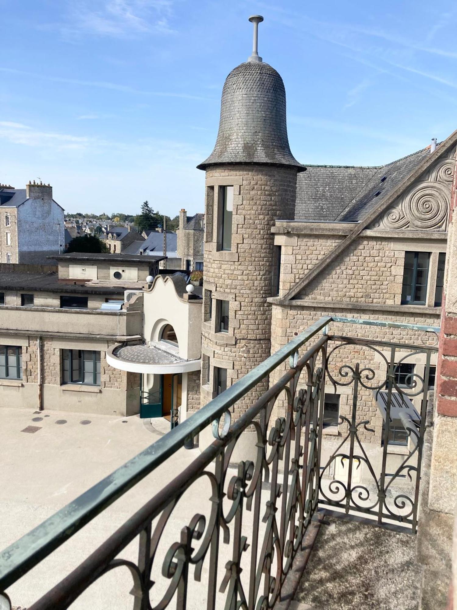 La Belle Consigne - Appartements Dinan Centre Gare المظهر الخارجي الصورة